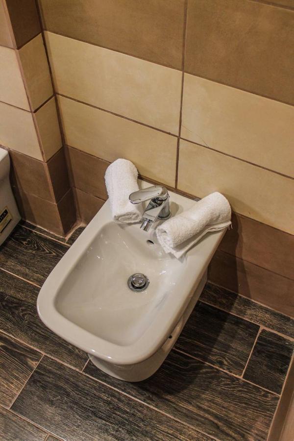 Hotel Alexander House Palermo Zewnętrze zdjęcie
